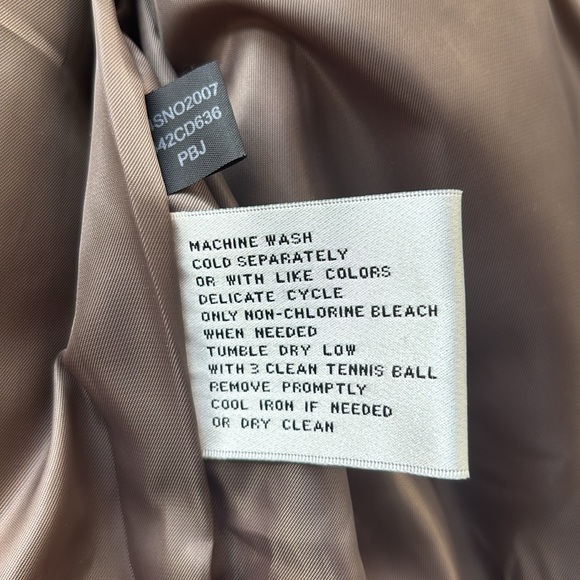 Kenneth Cole down vest, size L - Picture 4 of 6